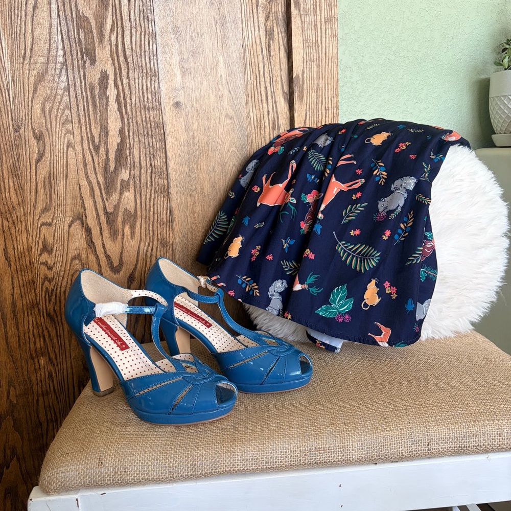 🩵ModCloth💙 Navy Circle/Swing skirt - Picture 3 of 7